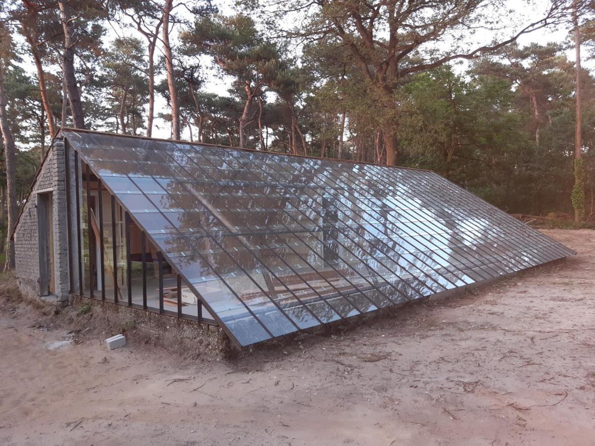 Natuurslaapkamer De Zaadeest Boskamer Lomm Buitenkant foto