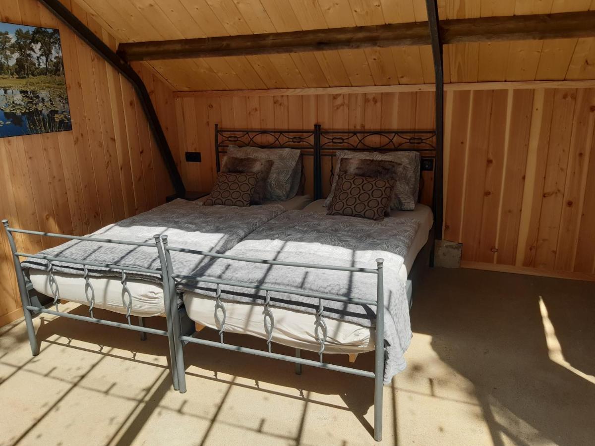 Natuurslaapkamer De Zaadeest Boskamer Lomm Buitenkant foto